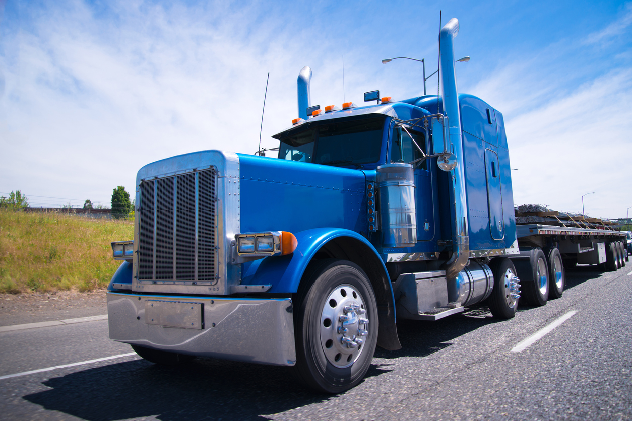 What is the average claim for an 18-wheeler accident?