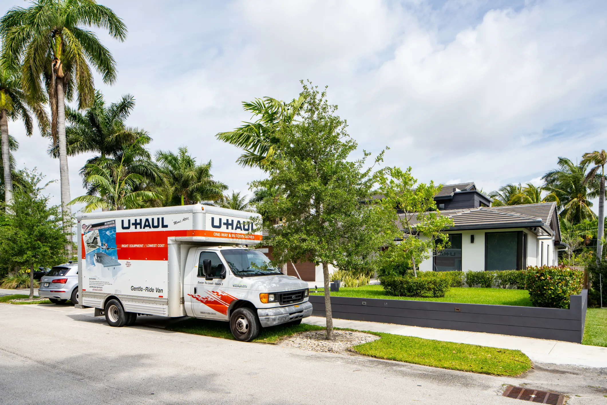 how to drive a uhaul