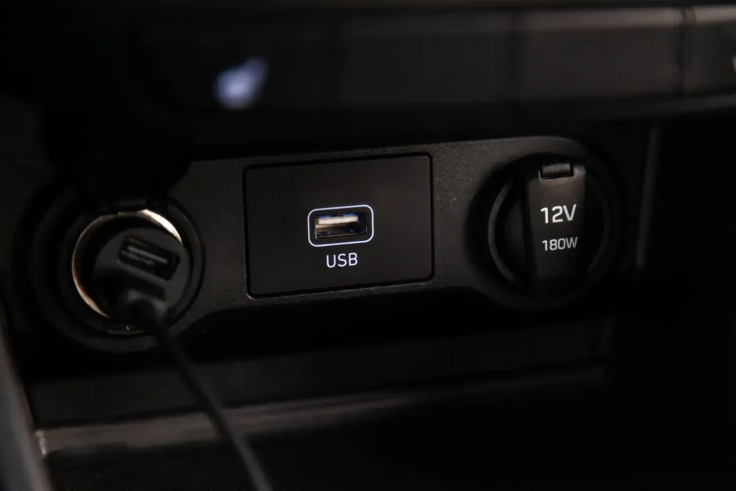 stealing cars with usb