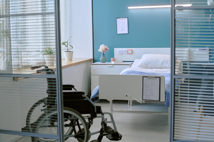Empty hospital room with wheelchair - Palm Beach Gardens wrongful death attorney