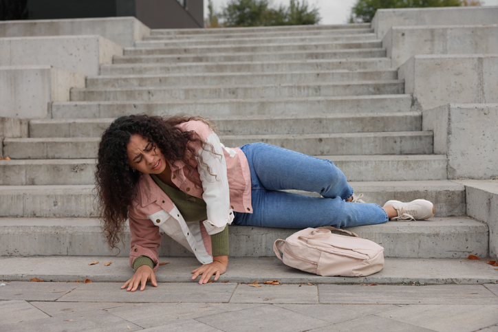 Woman hurt after falling down stairs - Palm Beach Gardens Slip and Fall Lawyer
